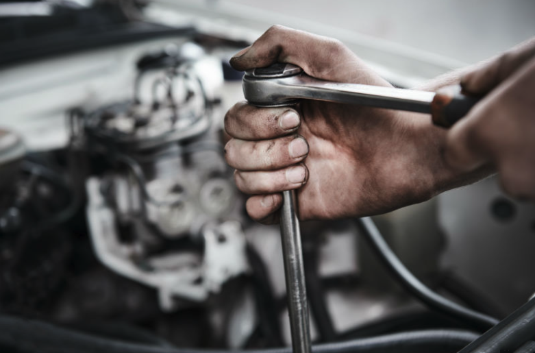 Officina meccanica DelCar — service e assistenza