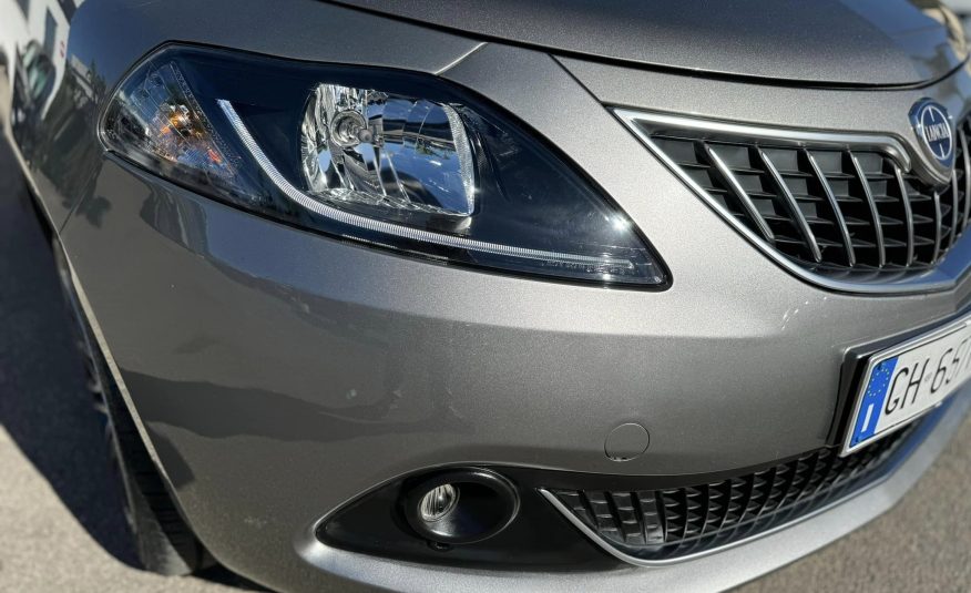 Lancia Ypsilon 1.0 70 Cv. Hybrid Gold