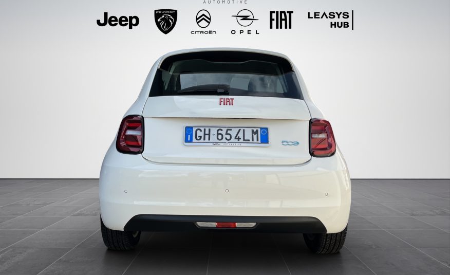 FIAT 500e 100% Elettrica RED